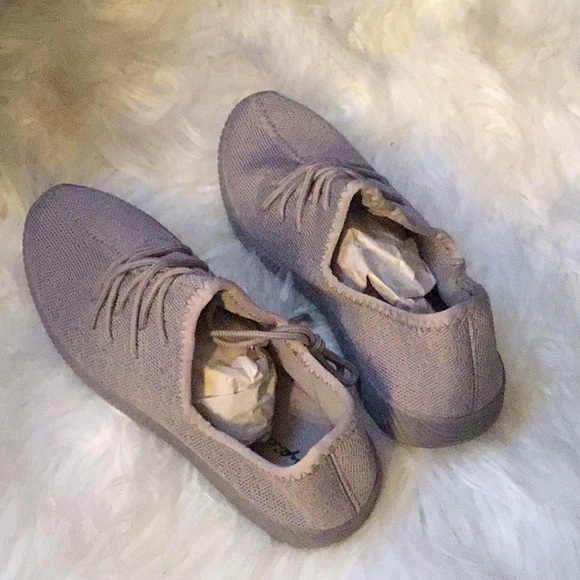 🆕 Fly Knit Sneakers - Picture 2 of 6